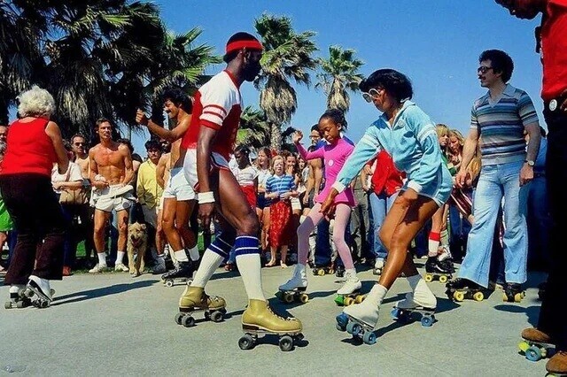 How to Go About Your Day, 1970s Style