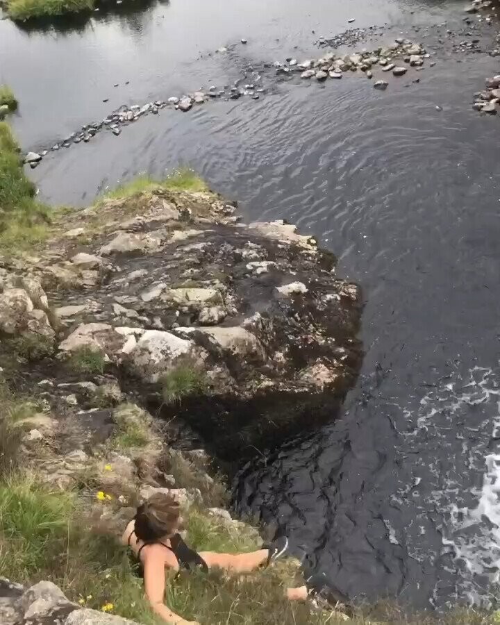 Photos Where Humanity Hit the Evolution Snooze Button