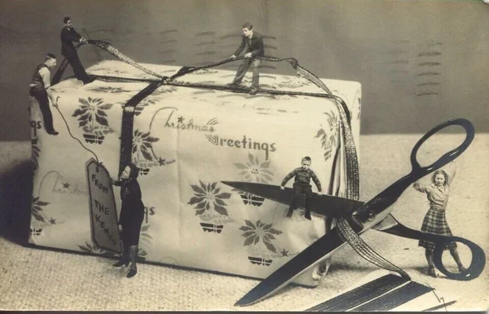 Tristmas qs Streetings FROM THE AS tesso