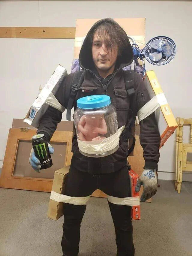 20 Photos Where We're Not Sure What's Going On