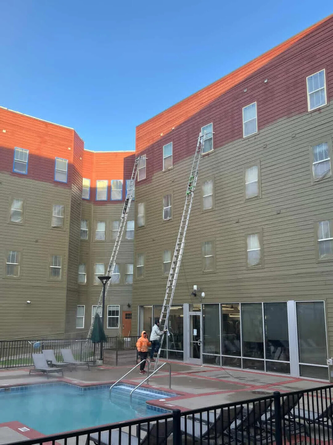 Sketchy Job Sites That Have Us Clutching Our Hard Hats