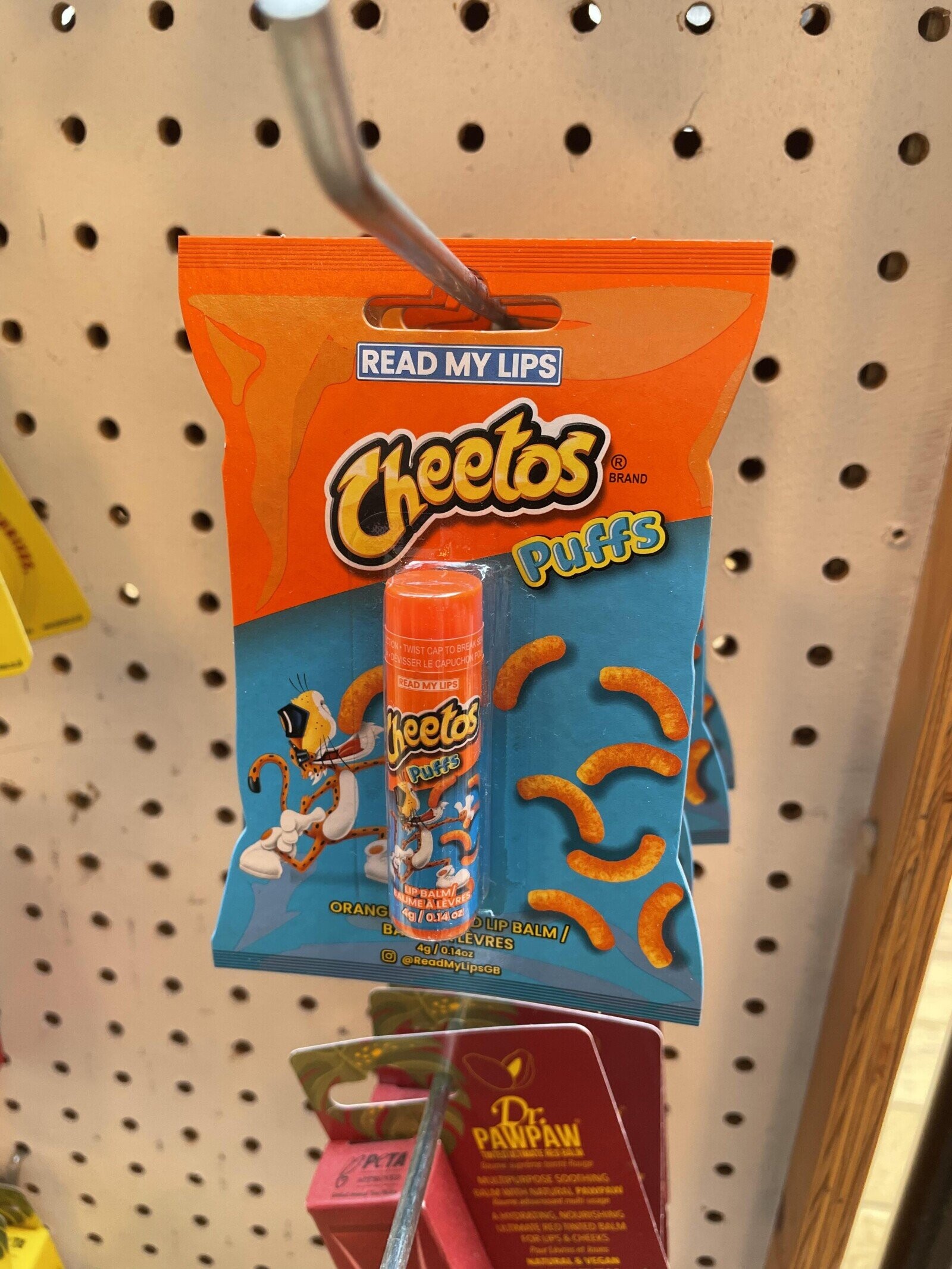 READ MY LIPS Cheetos R BRAND Puffs DEVISSER CION TWIST LE CAP CAPUCHON PO TO BREAK SE READ MY LIPS Cheetos Puffs ORANG MARATHON 4g / 0.14oz! D LIP BALM I BA LEVRES 4g/ 0.14oz @ReadMyLipsGB Dr. PAWPAW ГР РЕТА - sugars - Houge ATTACH MULTIPURPOSE SOOTHING - GALM and NATURAL FAMPAW AMERITING NOURISHING SED BALM FOR LIPS a CHEEKS Prace flawars adi NATURAL & VEGAN
