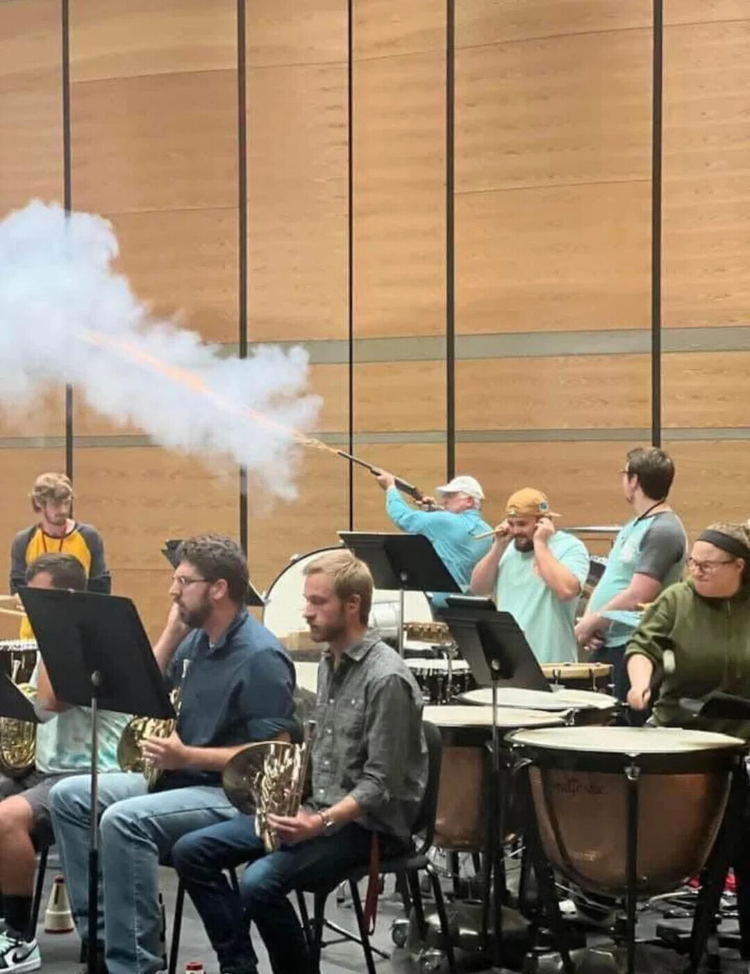 20 Photos Where We're Not Sure What's Going On