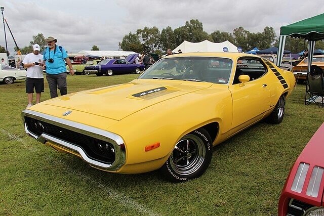 20 Classic Cars That Boomers Swear Were Faster Than A Spaceship