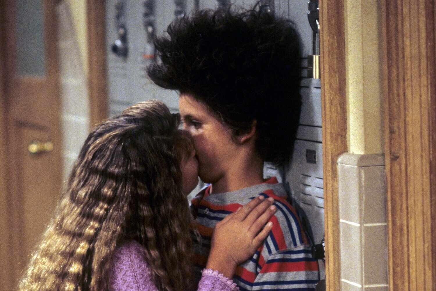 ‘Boy Meets World’: Danielle Fishel and More BTS