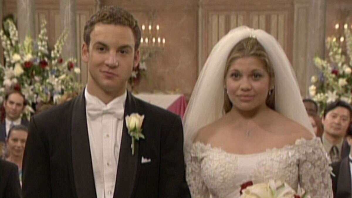 ‘Boy Meets World’: Danielle Fishel and More BTS