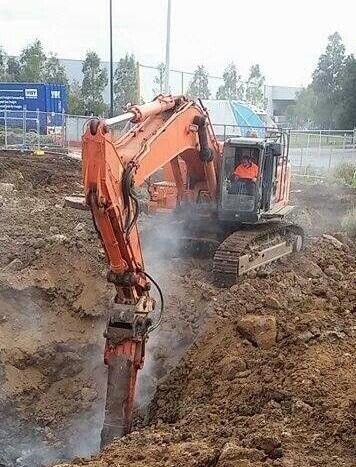 Photos Where No One Should Be Using Heavy Machinery