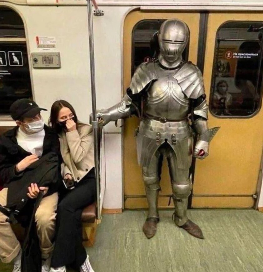 20 Photos Where We're Not Sure What's Going On