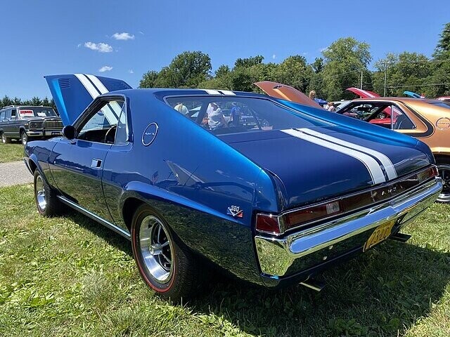 20 Classic Cars That Boomers Swear Were Faster Than A Spaceship