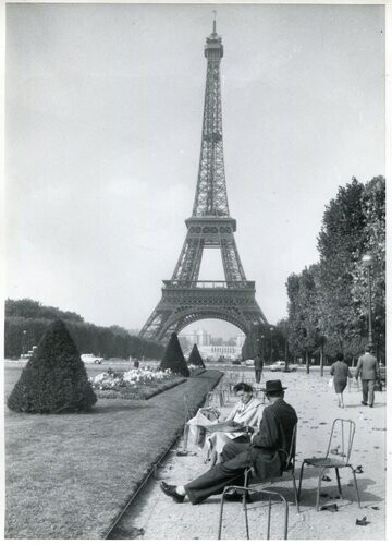 Photos Of Famous Monuments Before Tourists Took Over