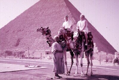 Photos Of Famous Monuments Before Tourists Took Over