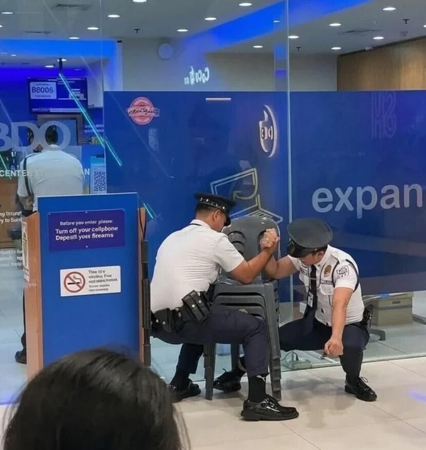 20 Photos Where We're Not Sure What's Going On