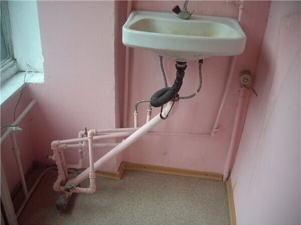 20 Photos Where People Clearly Lied on Their Resumes