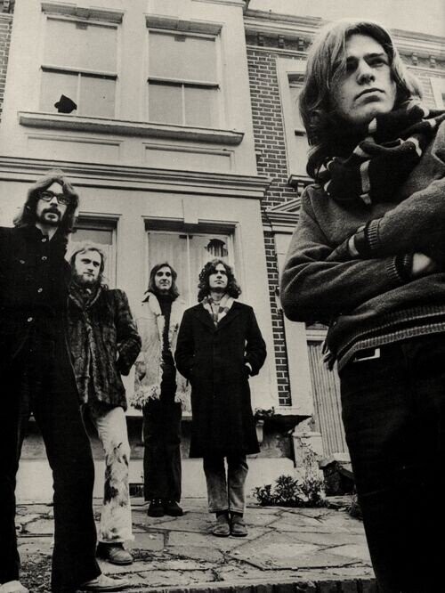 Photos Where Bands Came Together for the First Time