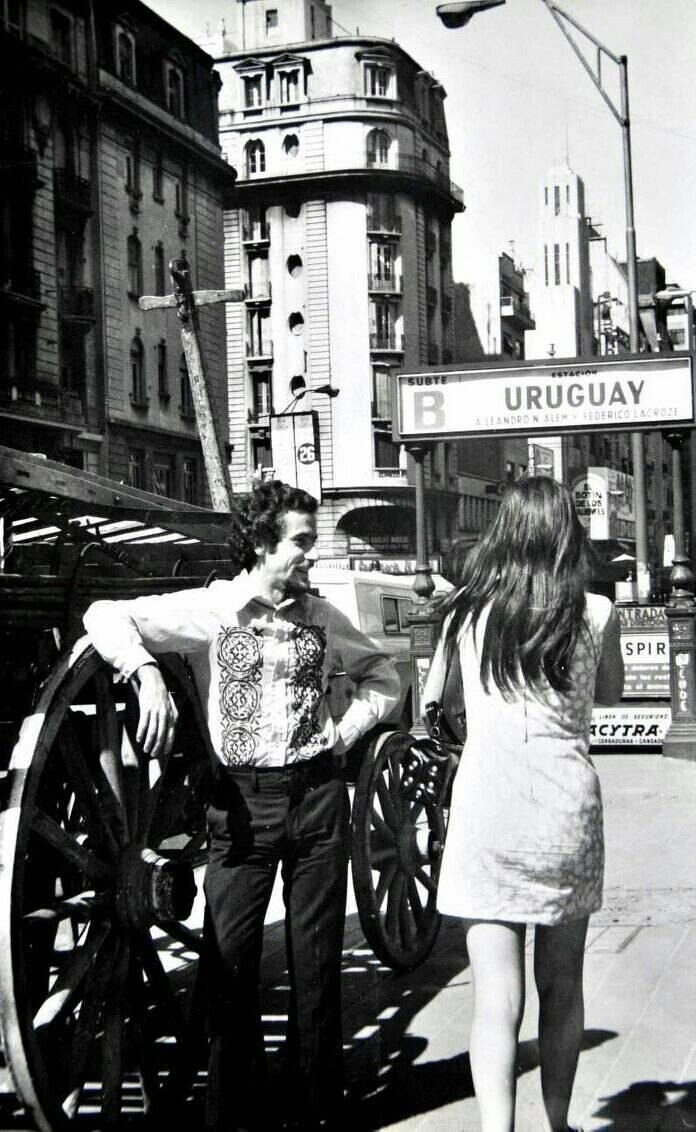 ESTACION SUBTE URUGUAY В A LEANDRO N ALEH y FEDERICO LACROZE 26 BOTIN DELOS SPIR determe OBOU - Not PART to of I LIBER or UNIVERSITY CYTRA CERRADURAS CANDADO