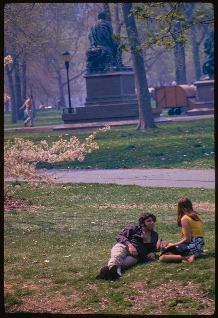 Photos of What Young Love Looked Like in the 1970s