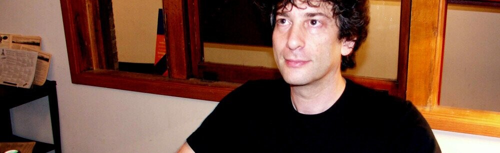 At A Glance: 12 Fascinating Neil Gaiman Facts