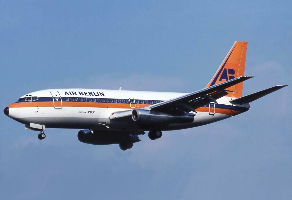 AIR BERLIN ROEING 737
