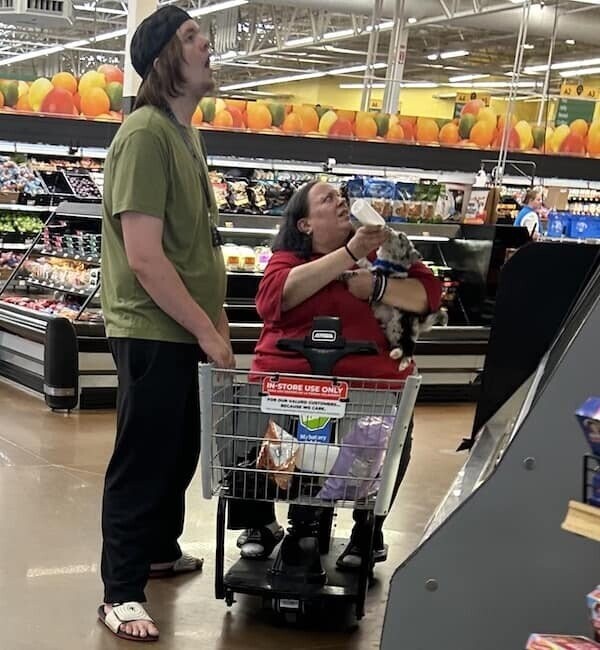 Photos Where People of Walmart Show Up and Show Out