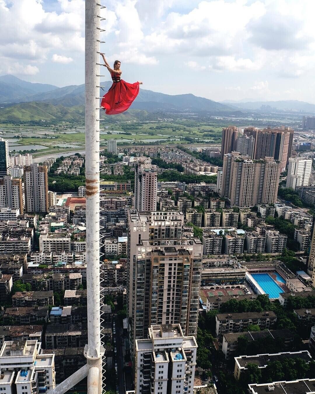 Photos That Scream “This Won’t End Well”