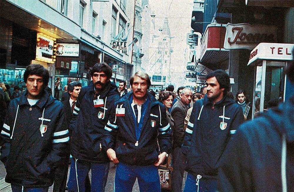 Joonne CAFE TEL Volen TO El PARRIE