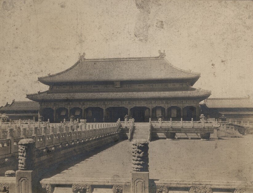 Photos Of Famous Monuments Before Tourists Took Over