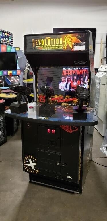 VIA MOTAL REVOLUTION MUSIO I - THE WEAPON! O HAND DIE BRO NEVULUTION A FEATURIL AEROSMITL UMBRO TAX NEW ORDER - ON BENULD TITR REVOLE DE