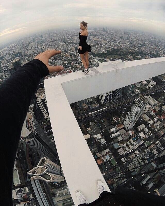 Photos That Scream “This Won’t End Well”