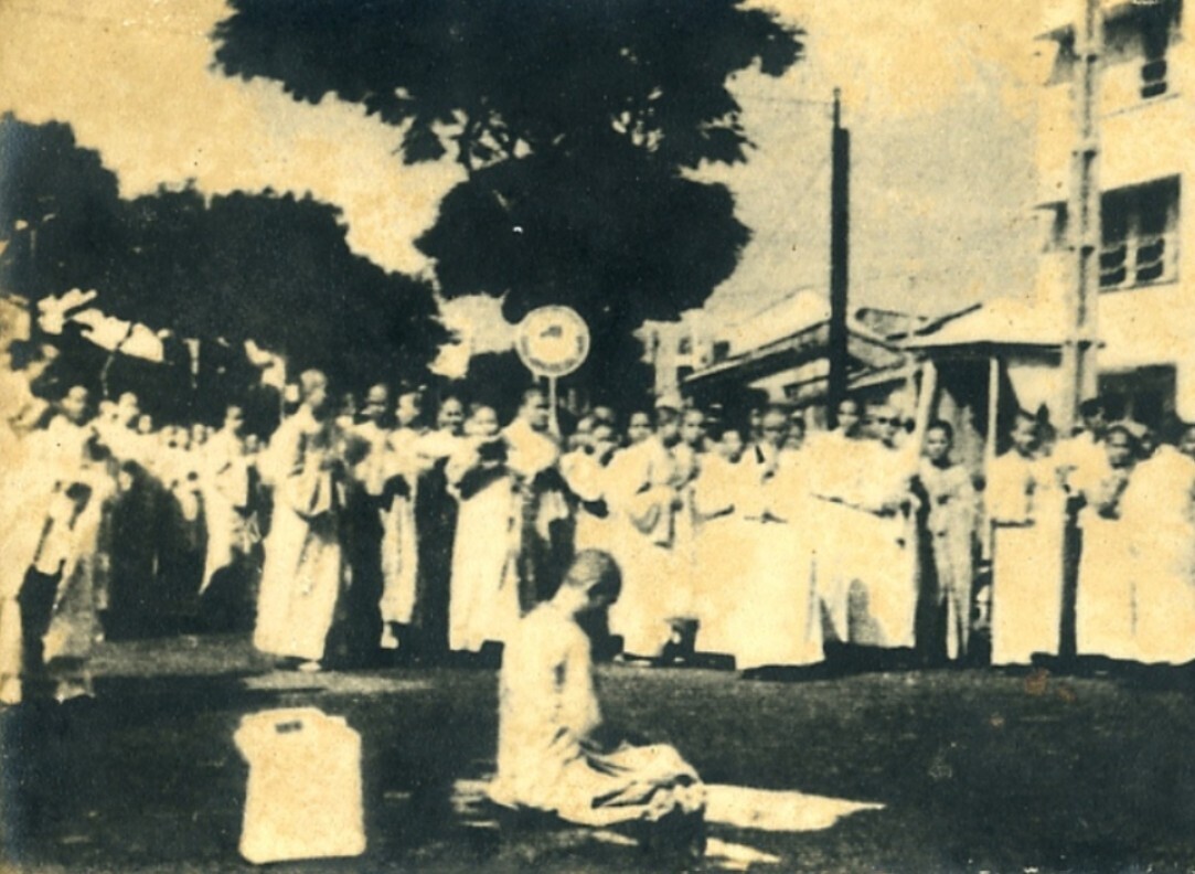 Historical Pics With Fascinating Backstory Behind Them