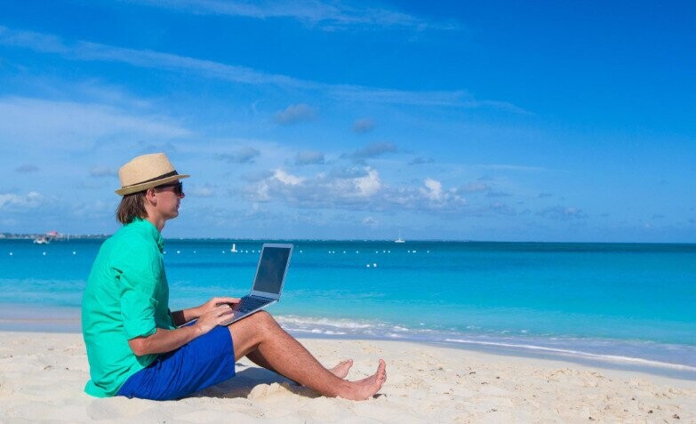 The 20 Worst Carrots Bosses Dangled & Then Lied About