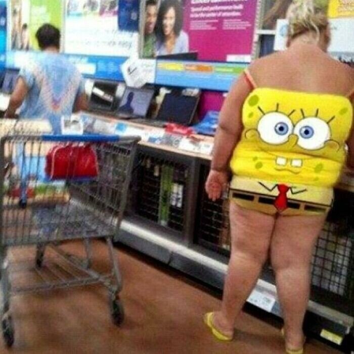 Photos Where People of Walmart Show Up and Show Out