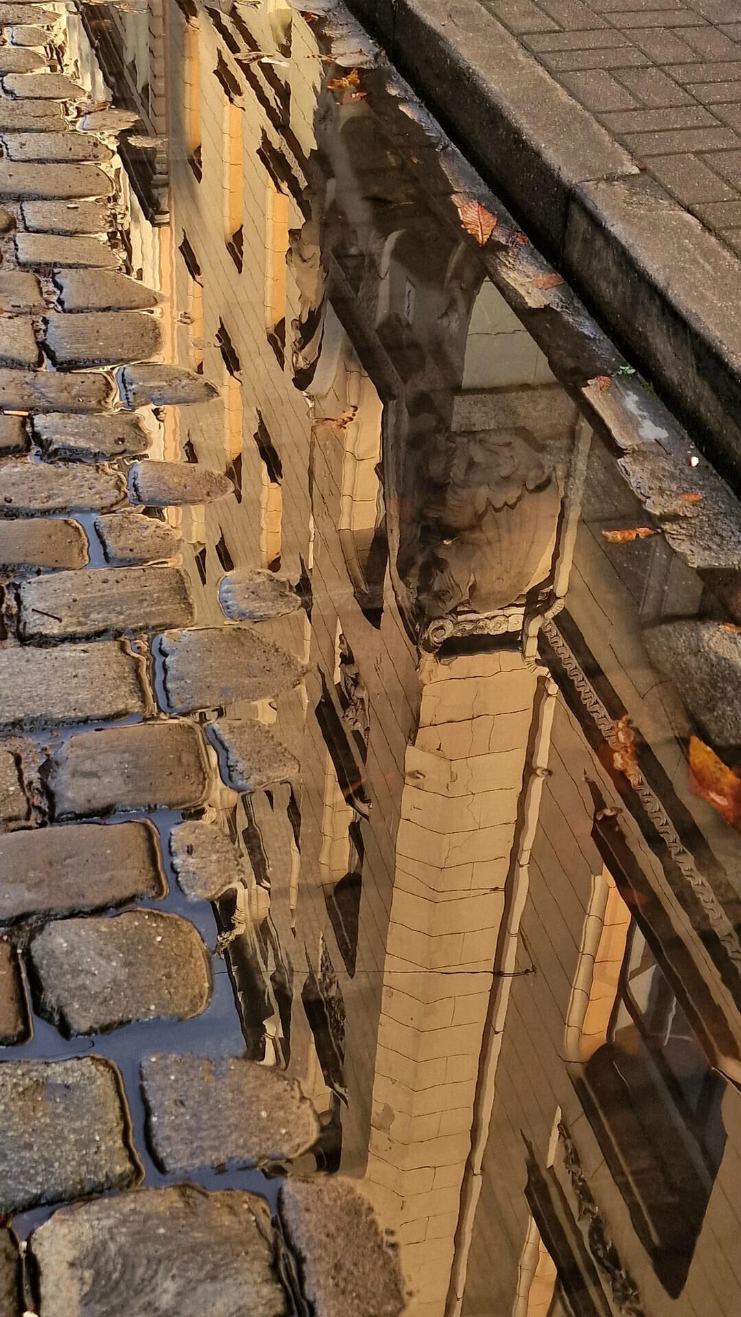 Real World Glitches Happening Right on Camera