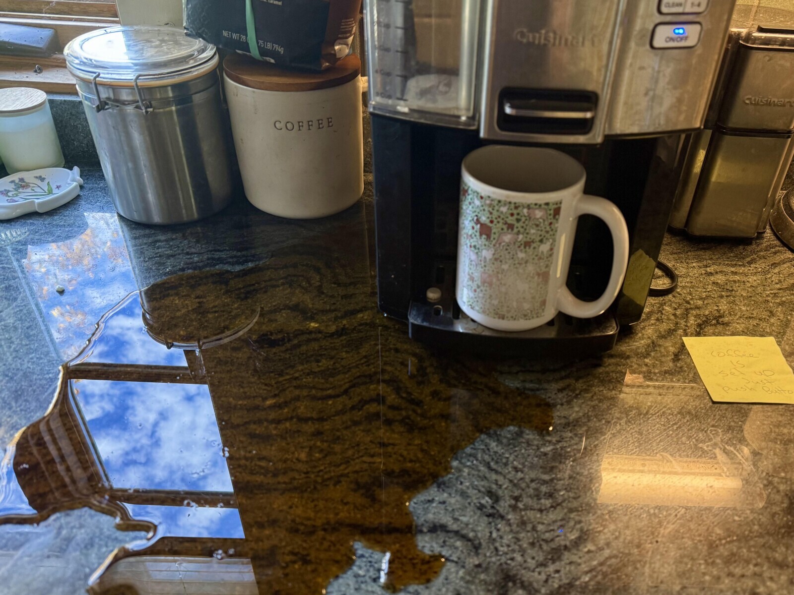 aramel CLEAN 14 NET WT 2B ON OFF 75 LB) 794g Oil Cuisinary COFFEE coffee is set up Just push Butto 