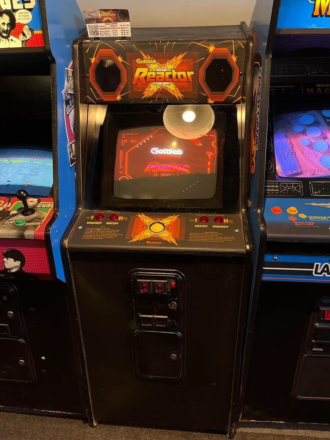 usa COMON CONS I Reactor STOP YACKIN = IL### Policy AND LETS PLAY woma . Plare 444,833 - ر مبع T N - Gottlieb Reactor MYLS M.A.C BONUS To GO Gottlieb Toe appress AND CO PRESENTS .......... .... COIN 9 n SKFI GURL SLAP ENERGY DECOY THROW DECOY ENERGY ب Gottlieb LA