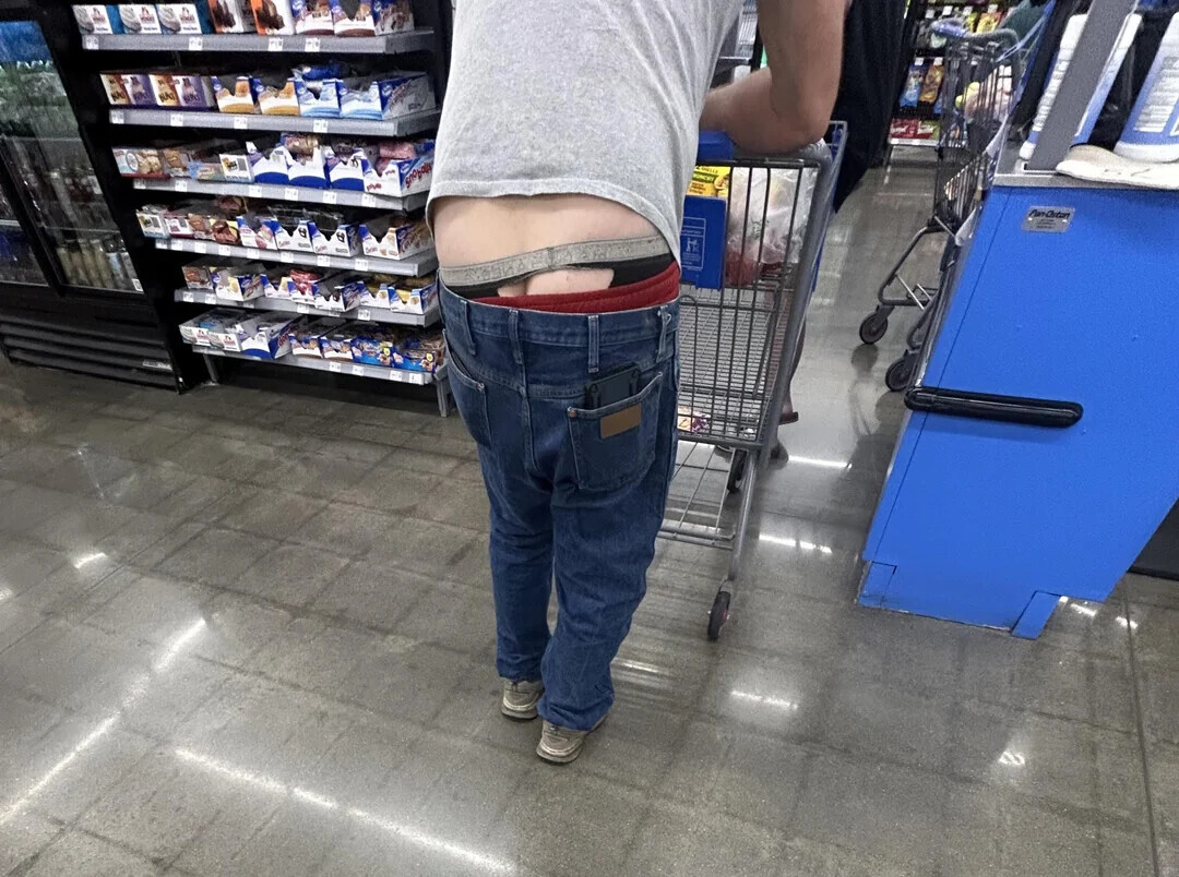 People of Walmart Looking Right at Home