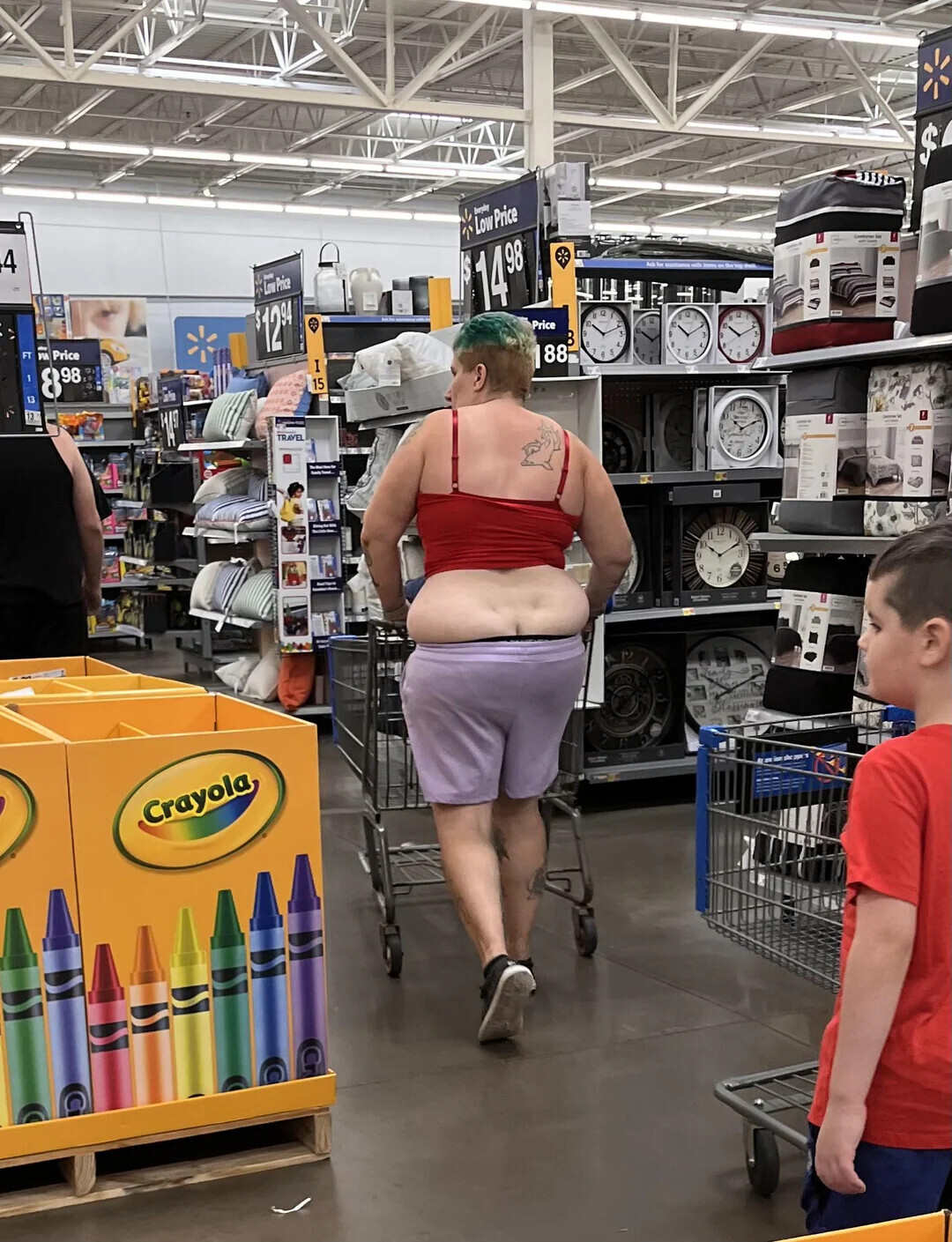 People of Walmart Looking Right at Home