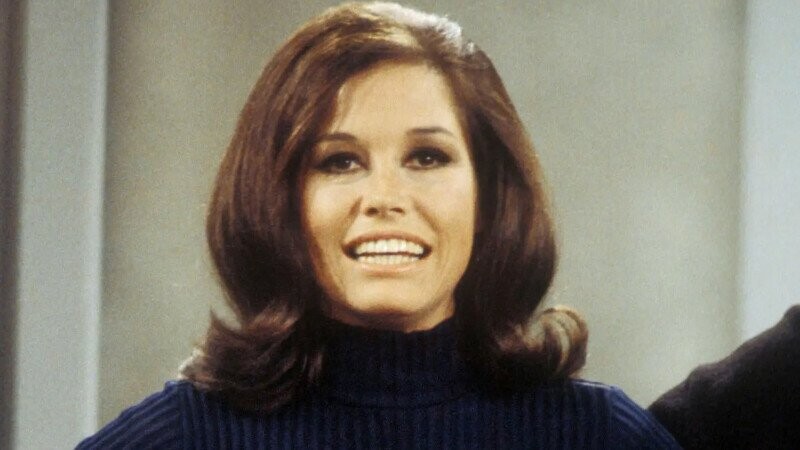 33 Random Bits of Classic TV Trivia That Never Had to Lock Their Doors When They Went Fishin’ Down By the Crick