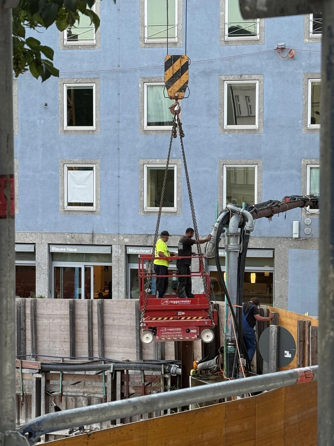 Blaues Haus Münchner and es roggermaier reggermeler -