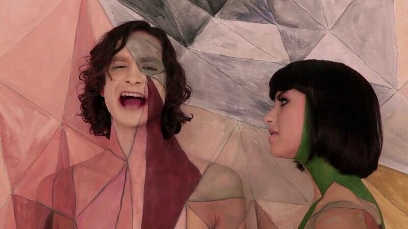 30 Bits of Trivia About Music Videos That Have A Two-Minute Scene Before the Beat Drops