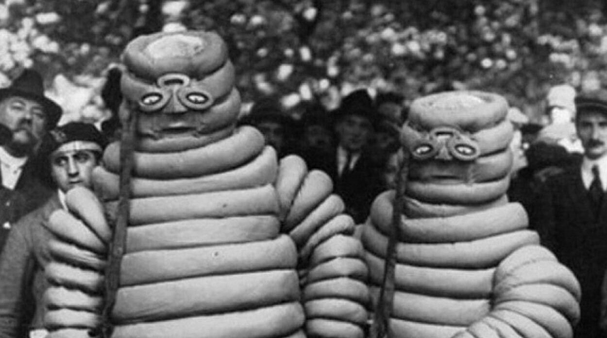 Old-Timey Figures That Looked Particularly Terrifying