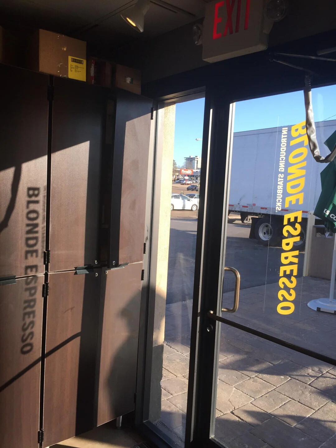 KS C ВГОИДЕ ЕГЬВЕ220 EXIT العالد BLONDE ESPRESSO