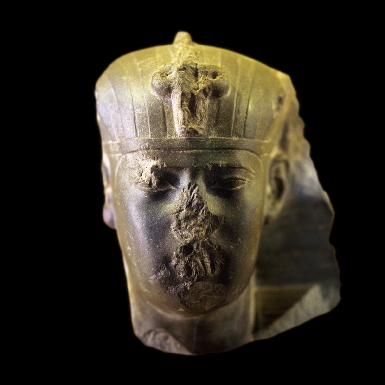 20 Historical Figures Known For Their Flatulence