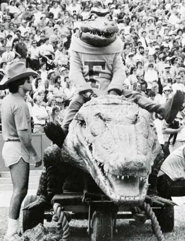 Old-Timey Figures That Looked Particularly Terrifying