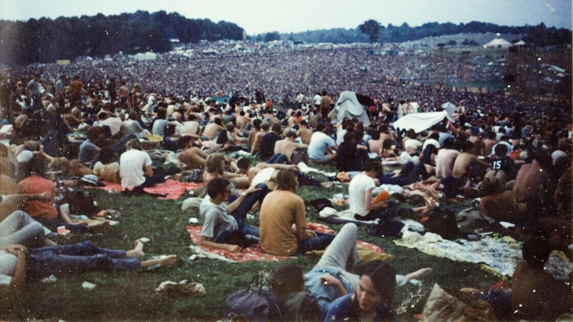 Vintage Vibes: Photos Bringing the ’60s Back to Life