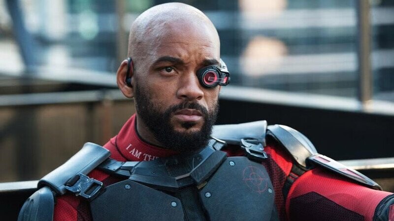 33 Adorable Bits of Trivia Excitedly Looking Up at You From A Cardboard Box on A Farmhouse Lawn