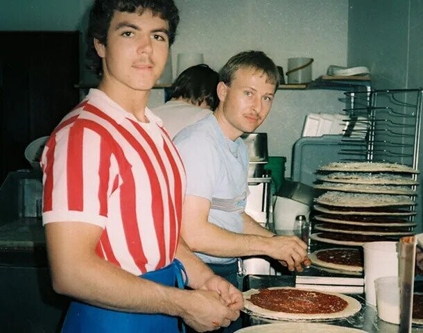 20 Photos That Tell The Story Of The Pizza Wars
