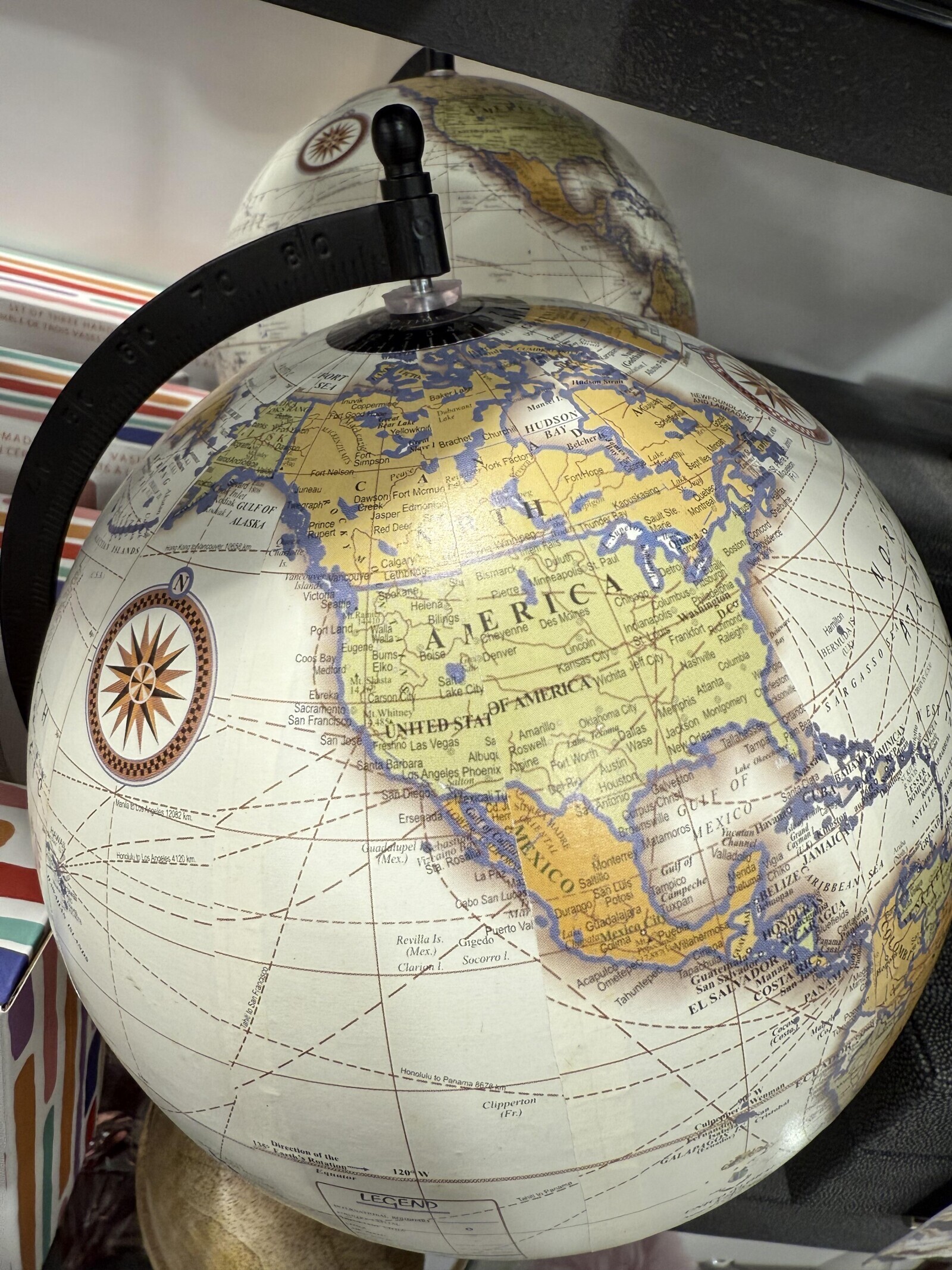 HAN VASSA MAL or SF Inuvi Ritai Bakeria Dubawant Yellowkruf Loke Kodiak GULF OF Inler Hadson Strai Godth valiak Simpson Manset 1 ISLANDS Brachet Alaussun ALASKA Churchi Hang Kong toNancouver HUDSON raph Dawson Fort Mcmun هم A BAY NEWFOUN Creek Prince Rei York Factory AND N Rupert Jasper Edmonico Belcher LAB r NOLAND S Red Deer Fort/Hope Tancouve Island Luke th Vancouver Calgary Victoria Septles Lethondge B Seattle Kapuskasing EDI Spor and Pierra S Quebec Port Land Wells Bismarck Sault Ste Miqueless FFI Helena Montreal Marie Coos Bay Halfax - Rierre Minneapolis St Paul Eugene Walla Bilings Medfard Bums A Elko A ERIC A