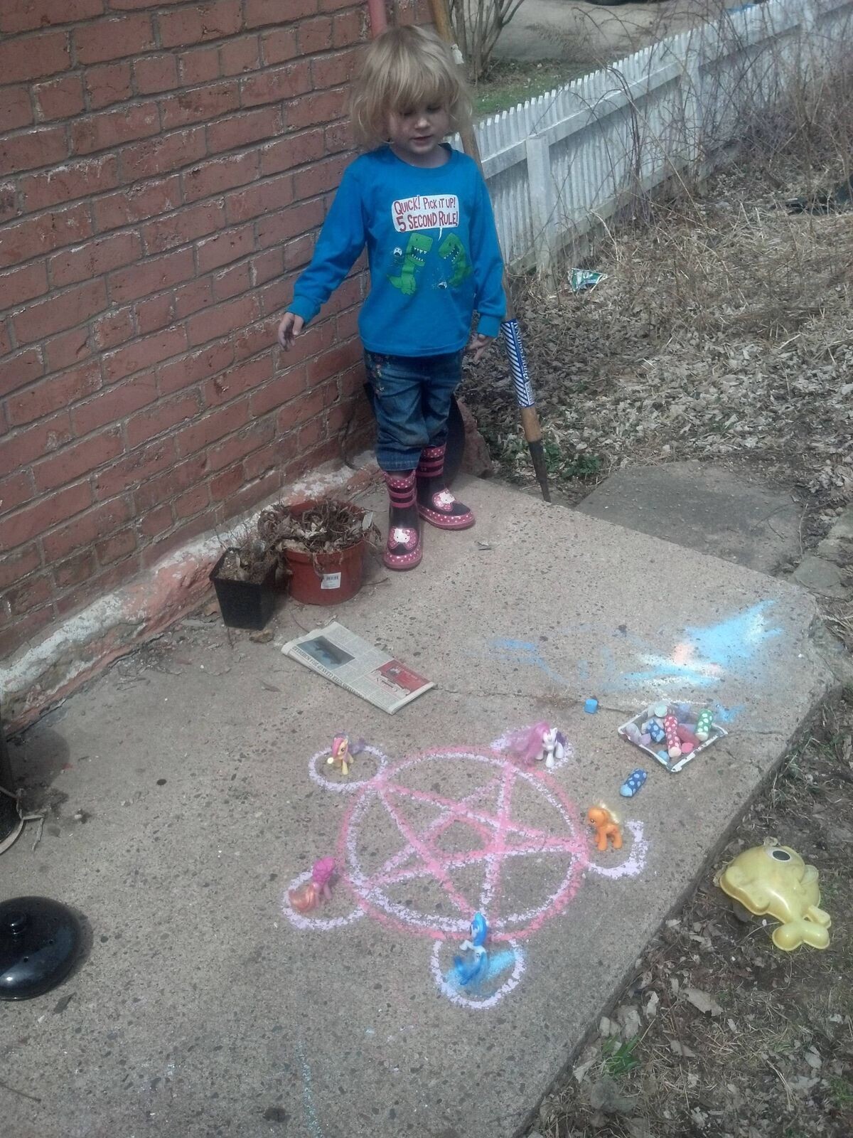 Photos Showing Common Sense Left Humanity Behind