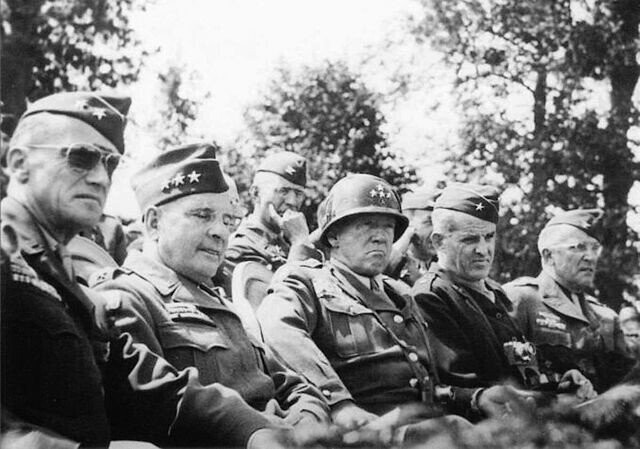 20 Times Historical Figures Didn’t Get The Memo