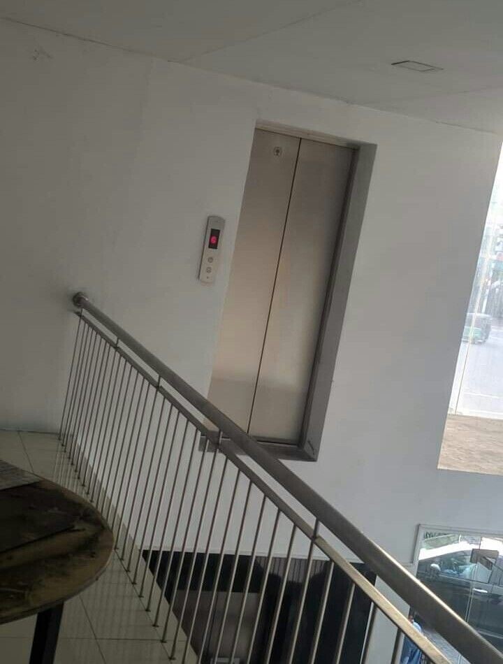 Photos Where Common Sense Threw in the Towel